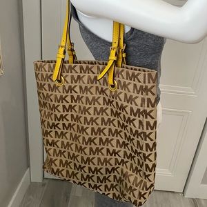 Michael Kors Tote
